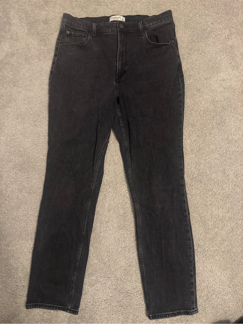 Abercrombie & Fitch Women's Black High-Rise Straight Jeans